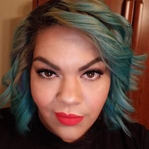Meet your Posher, Talia